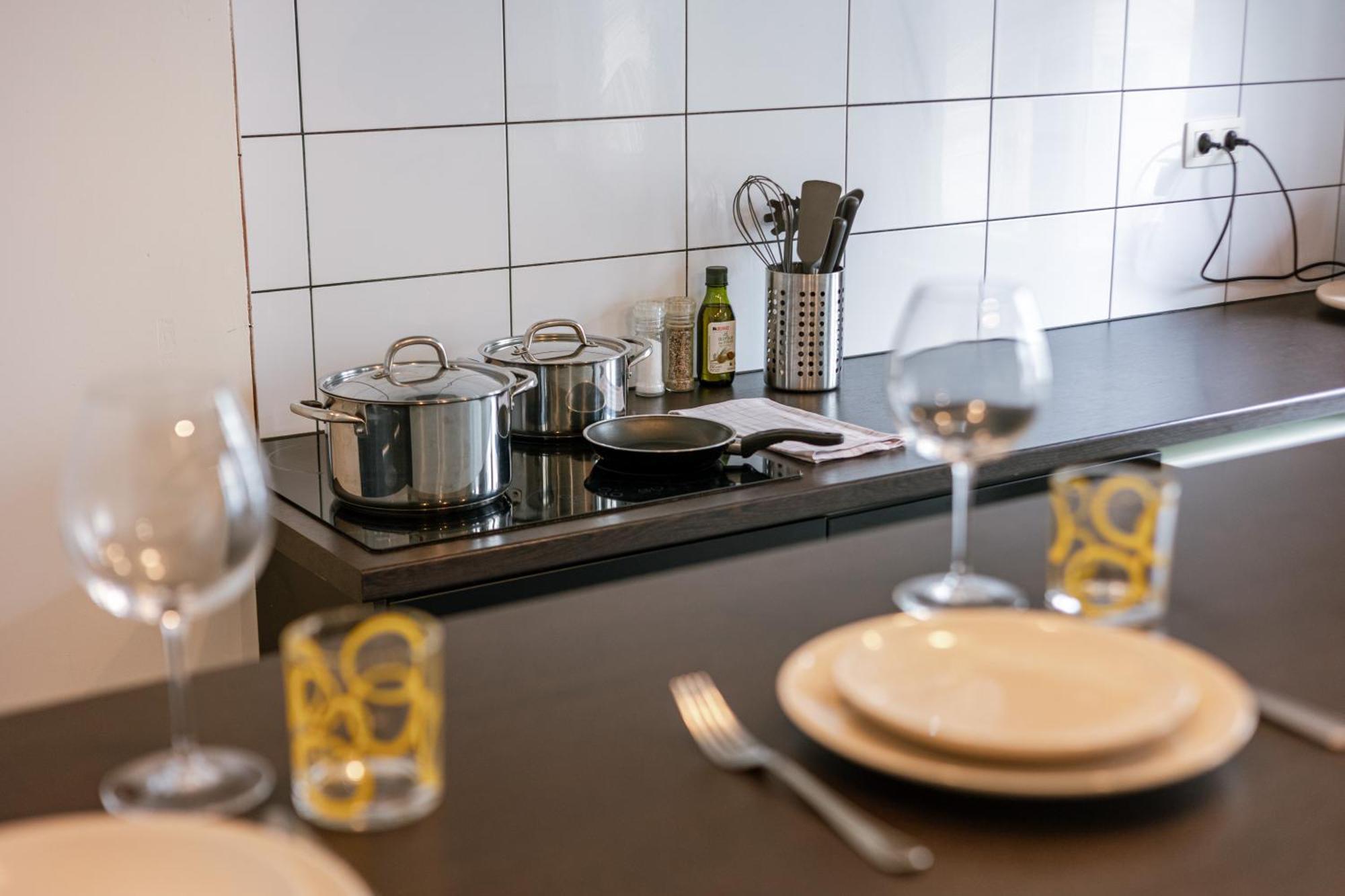 Right In The City Center Your Ghent Getaway Exterior photo